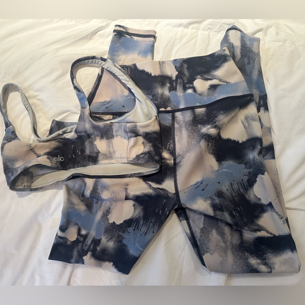 ALO Vapor Graffiti Airbrush Sports Bra & High Waist Legging Set Small S $213 - Picture 5 of 11